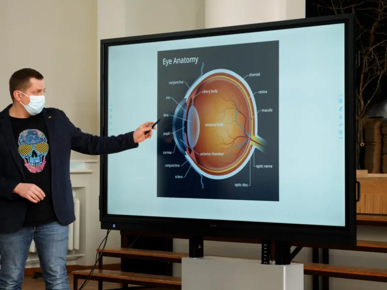 Jauno mediķu skola topošajiem speciālistiem sniedz drošības sajūtu