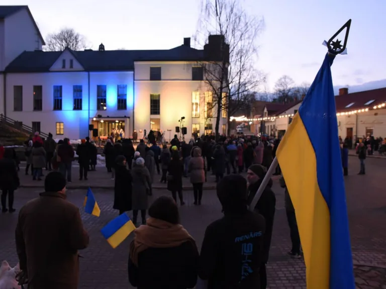 Talsos uzņemti pirmie Ukrainas bēgļi
