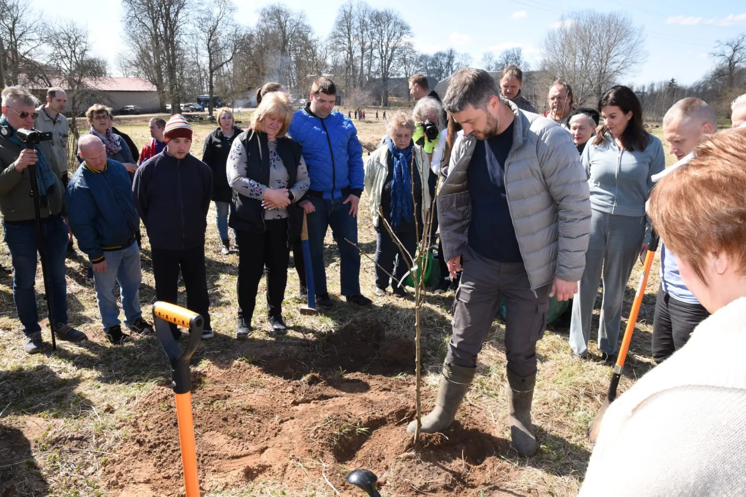 «Veģos» par divdesmit augļu kokiem plašāks dārzs