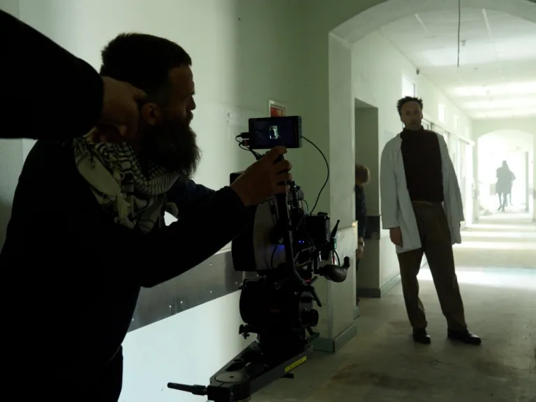 Talsos uzņem filmas «Kalendārs mani sauc» reklāmas rullīti