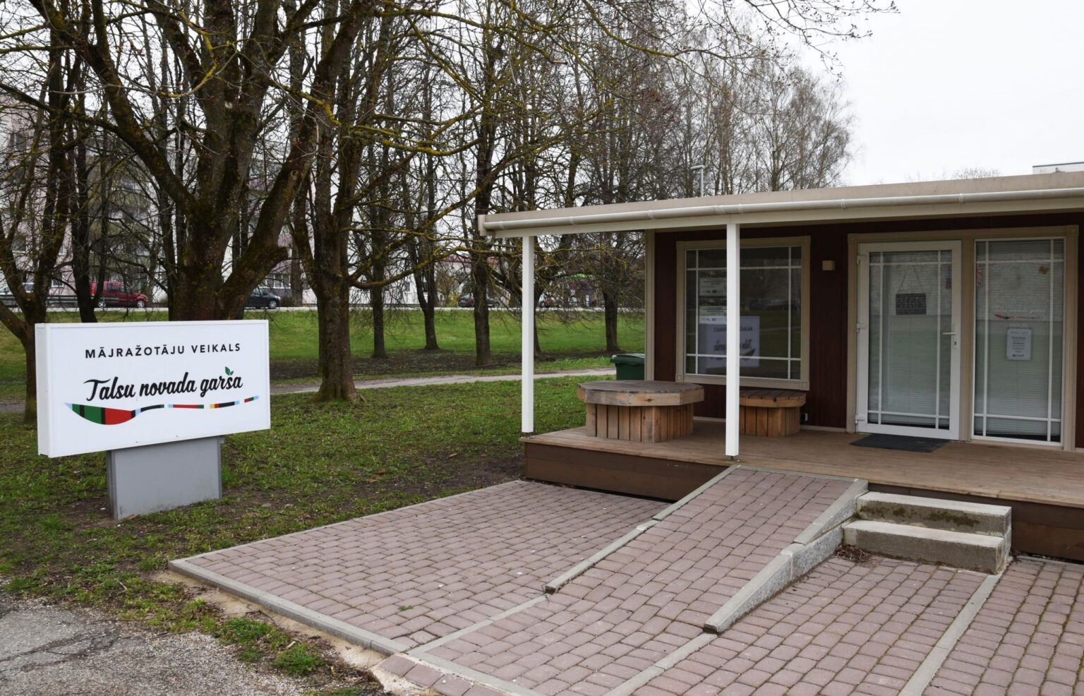 Slēgts «Talsu novada garša» mājražotāju preču veikaliņš, bet ne pavisam