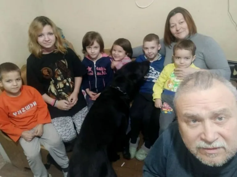 Ukraiņu audžuģimene patvērumu gūst Talsos