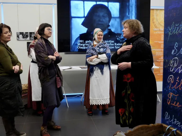 Satikšanās ar tautasdziesmu dvēseli Lībiešu saieta namā