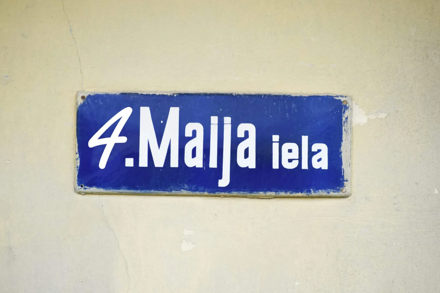 9. maija iela Talsos pārtop par 4. maija ielu