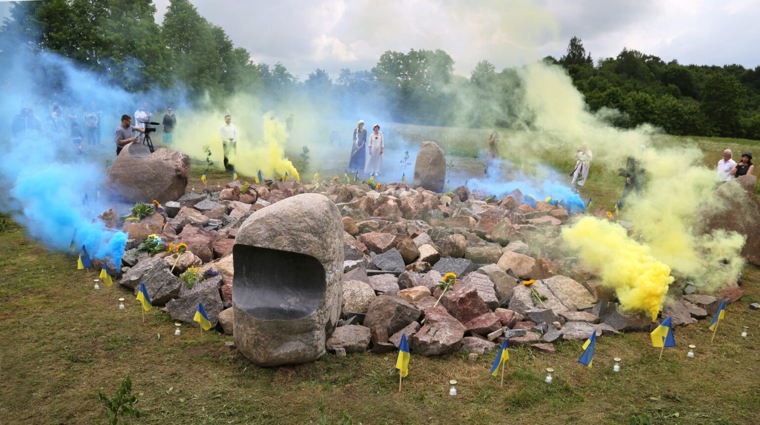 Ukrainietes vēstījums kļūst par ierosmi mākslas objektam «Kliedziens»