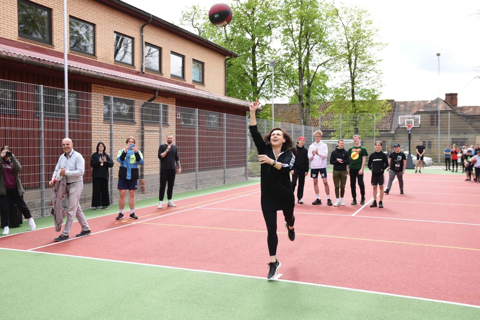 Talsu Kristīgajai vidusskolai — jauns multifunkcionālais laukums