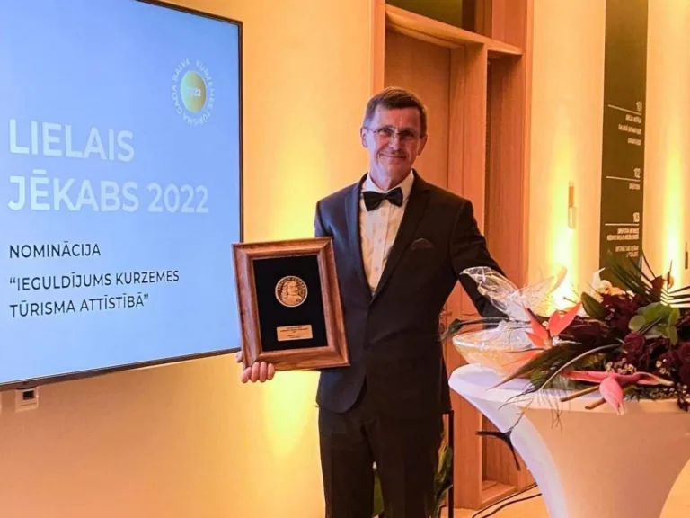 Balvu «Lielais Jēkabs» saņem Nurmuižas gids Aldis Denčiks