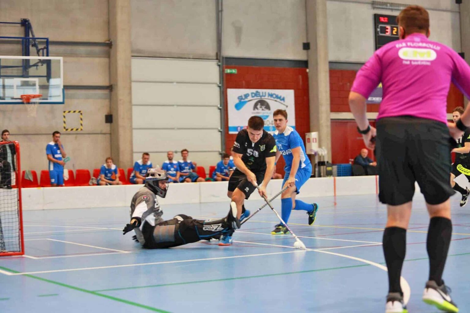 Veiksmīgi sākusies jaunā florbola sezona