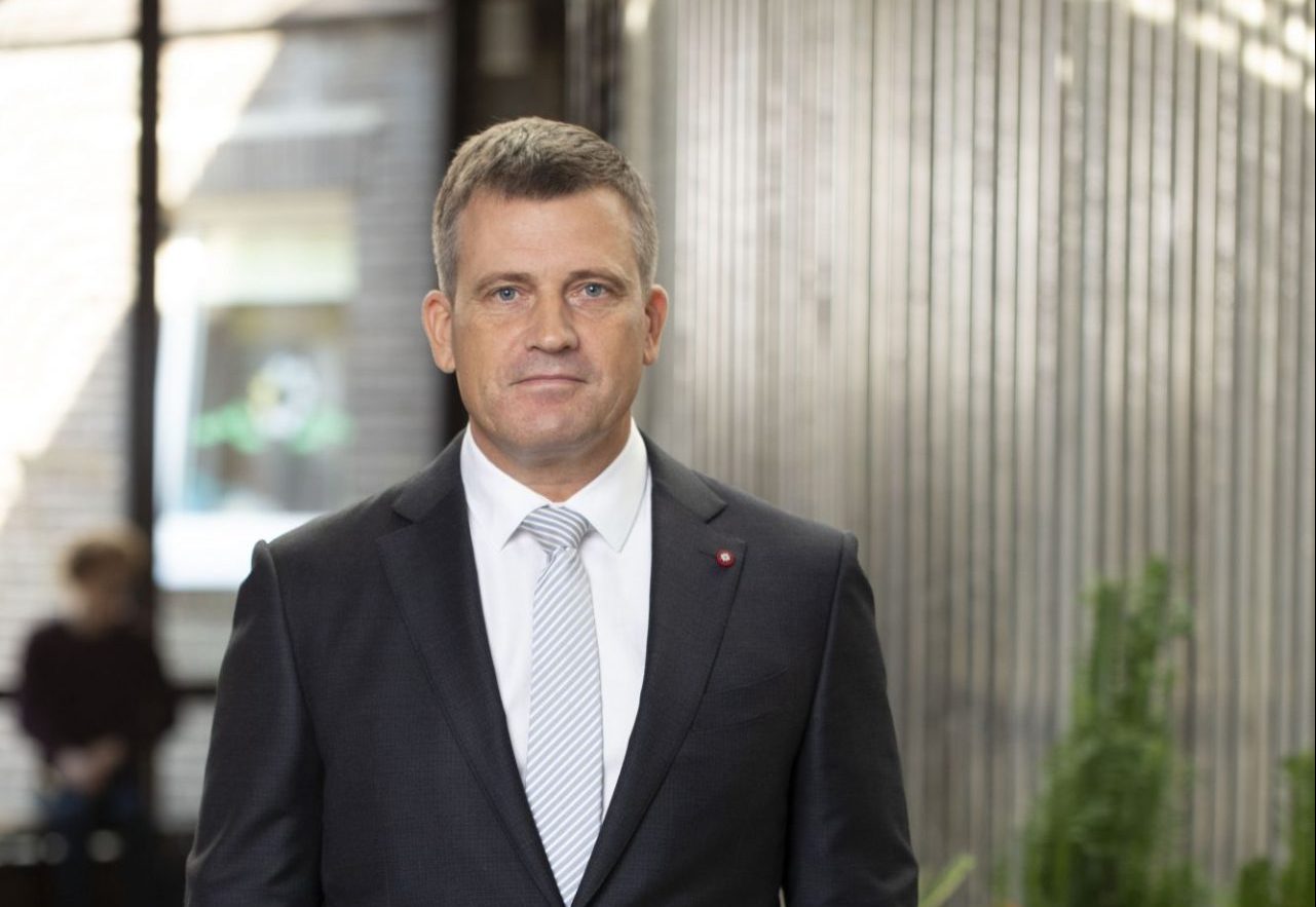 «Sēdēt mājās nozīmē atdot lemšanas tiesības citiem»