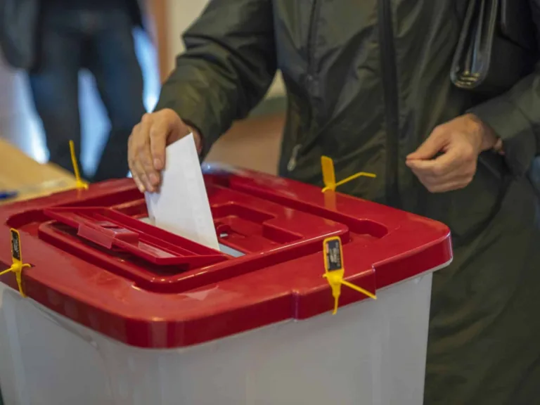 14. Saeimā iekļūst septiņi politiskie spēki