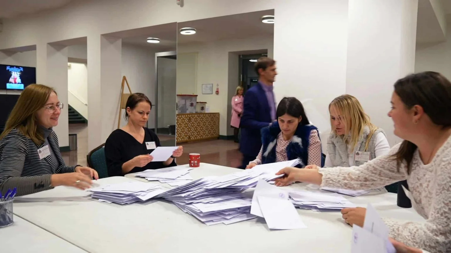 Talsu novadā 14. Saeimas vēlēšanās piedalījušies gandrīz 20 000 cilvēku