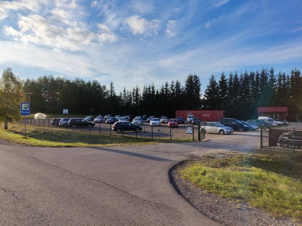 Labs lietotu automašīnu pārdevējs