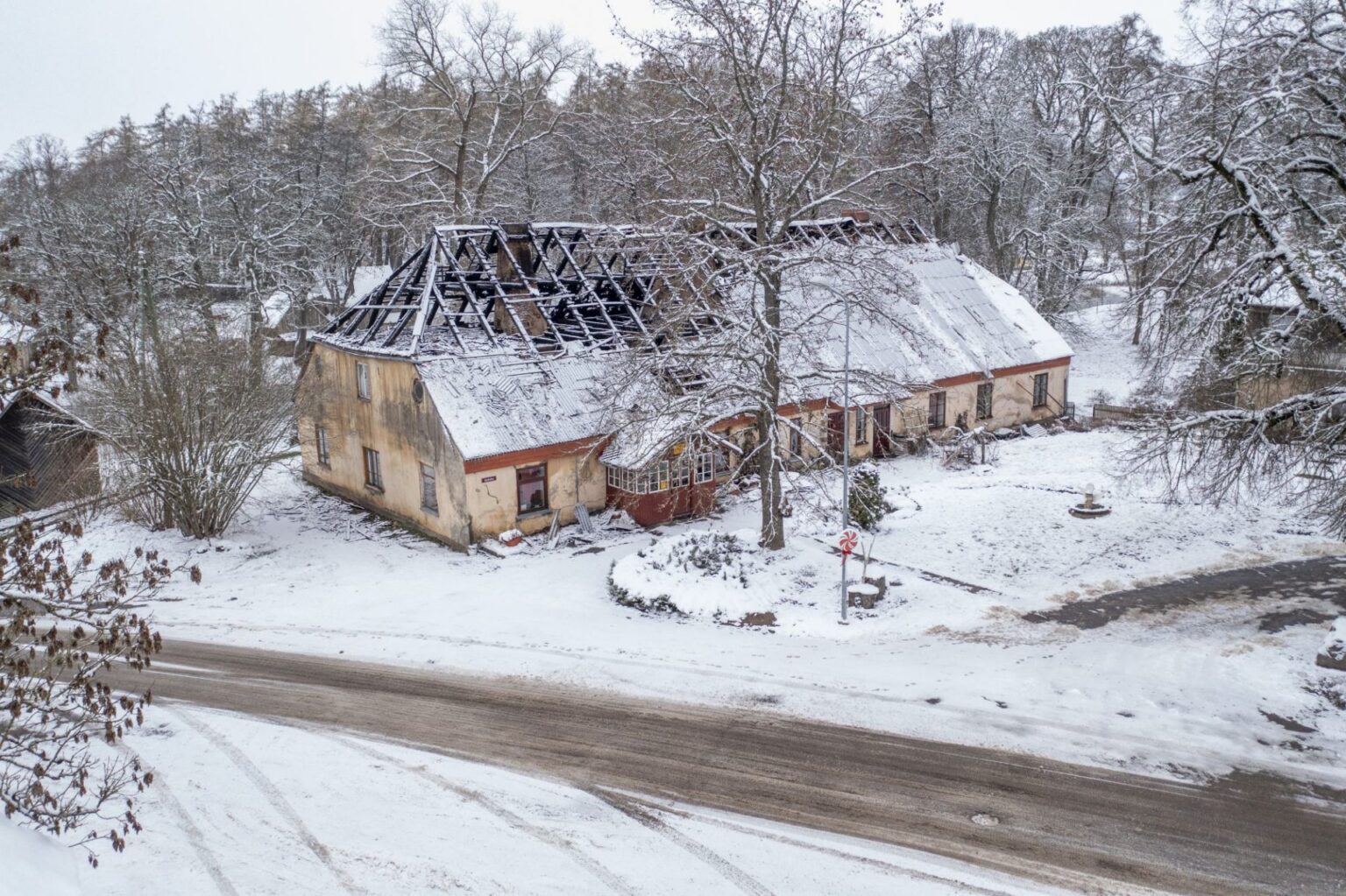 Uguns noposta Strazdes mīļo aužammāju