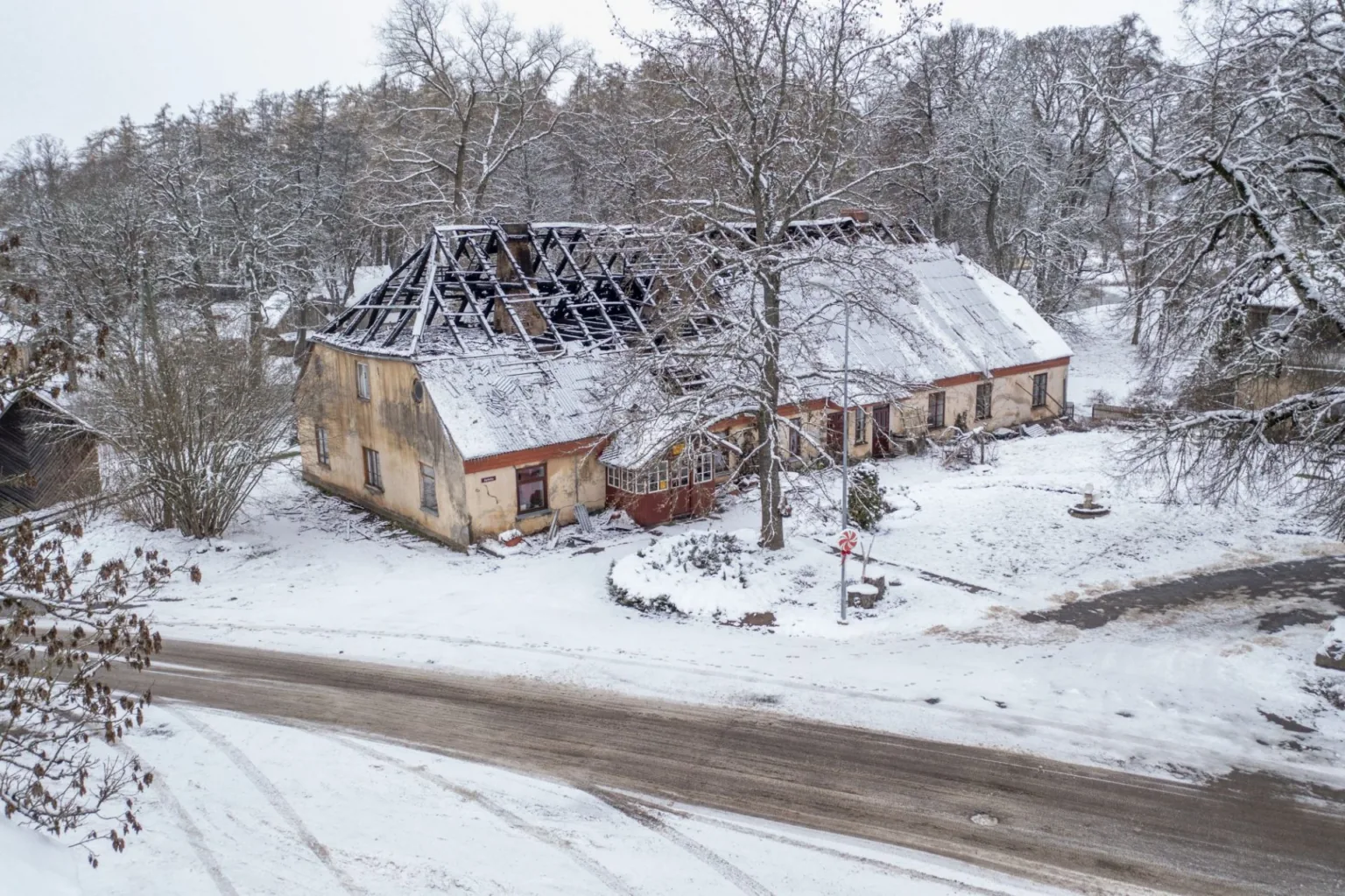 Uguns noposta Strazdes mīļo aužammāju