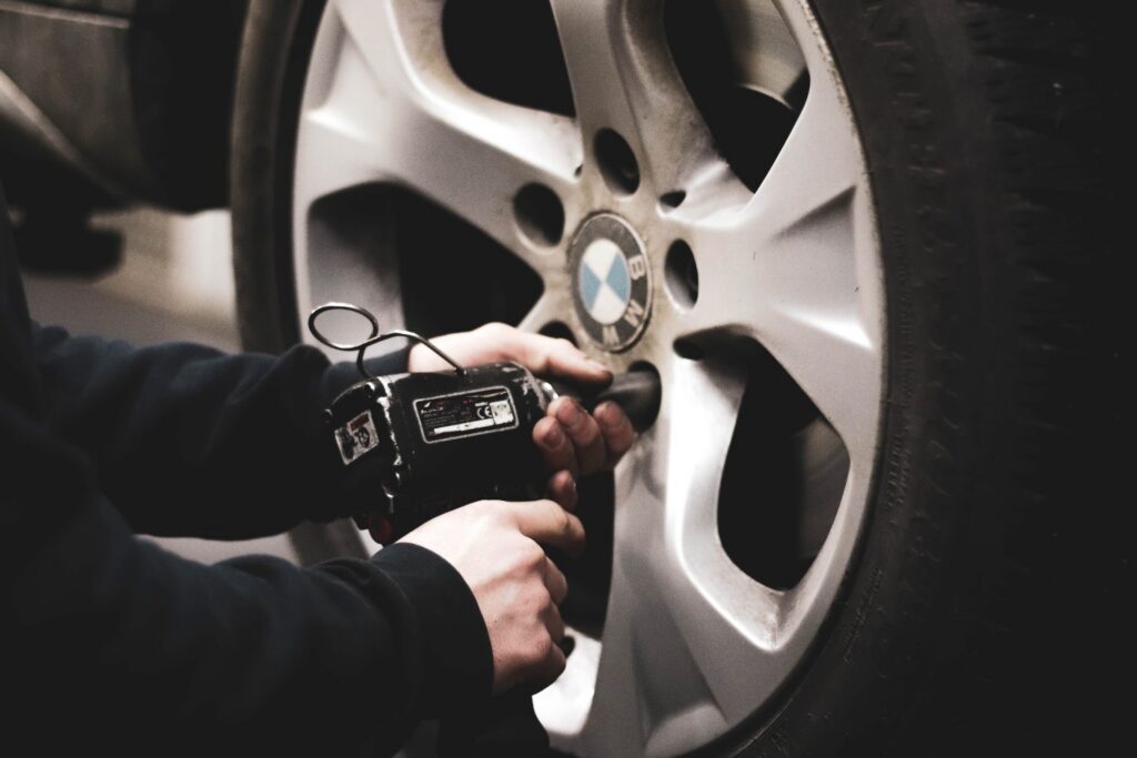 Auto riepu rotācija: kas tas ir un kāpēc tas ir svarīgi?