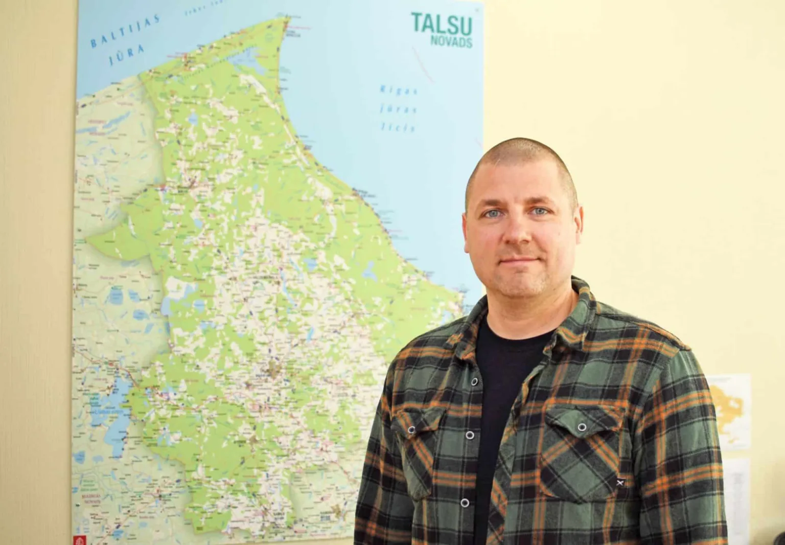 Talsinieks Raivis Jekums strādā Talsu novada pašvaldībā par vides speciālistu meža jomā tikai no šī gada 2. janvāra. /Foto: Edgars Lācis/