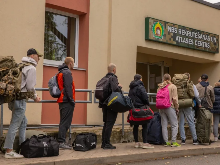 Izvēlies stabilu darbu ar valstī visplašākajām sociālajām garantijām