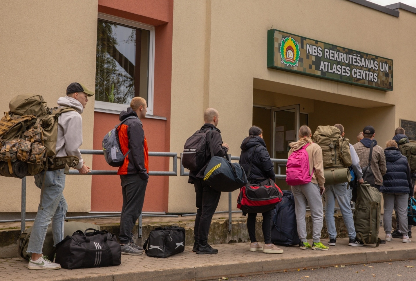 Izvēlies stabilu darbu ar valstī visplašākajām sociālajām garantijām