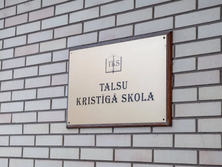 Pat lielākā privātā skola Latvijā nespēs sasniegt nepieciešamo skolēnu skaitu