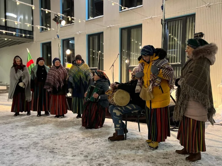 Oriģinālās Talsu uzlīmes kļuvušas par deficītu