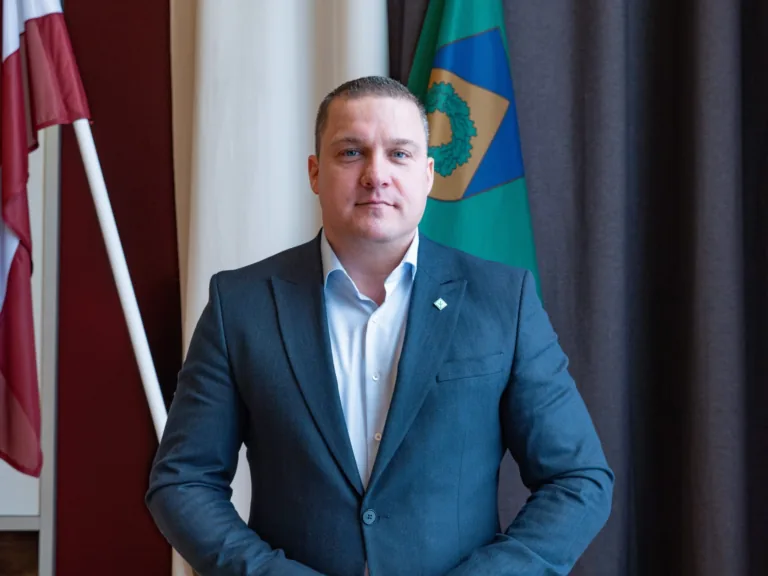 Par Talsu novada domes priekšsēdētāju ievēlēts Andis Āboliņš​