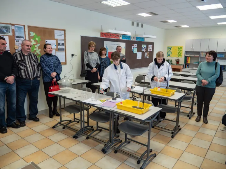 Līdz ar skolēniem šodien Talsu 2.vidusskolā ierodas arī vecvecāki​