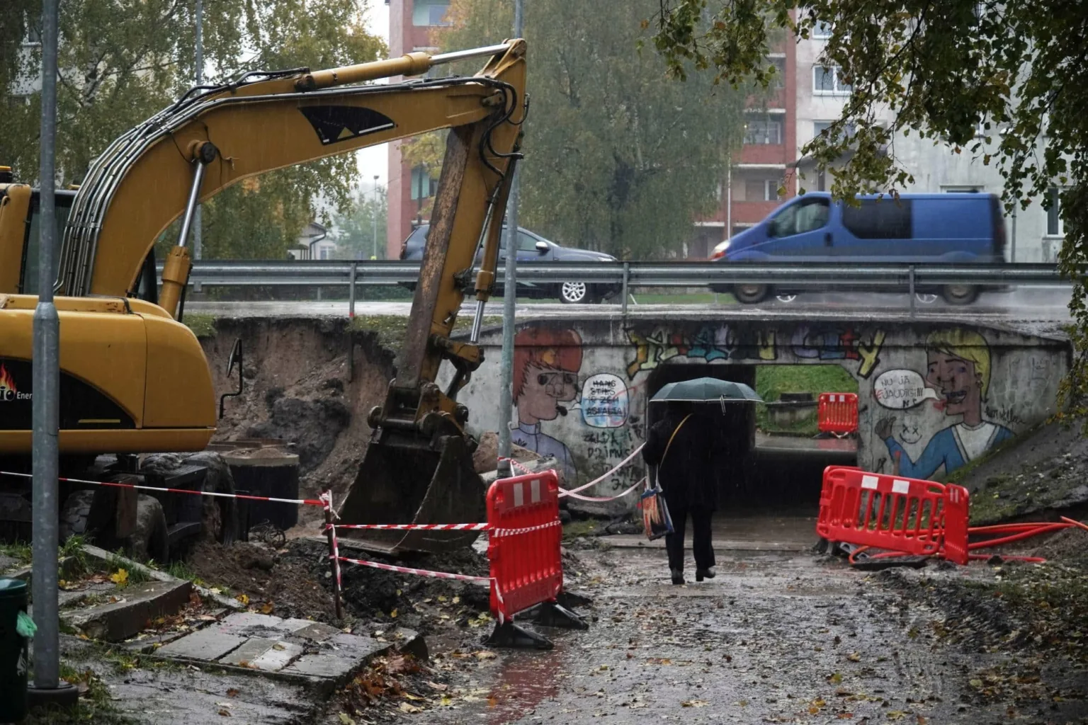 Pēc tehnoloģiskā pārtraukuma atsāks darbus Dundagas ielā