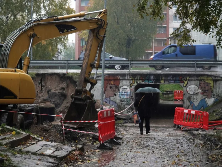 Pēc tehnoloģiskā pārtraukuma atsāks darbus Dundagas ielā