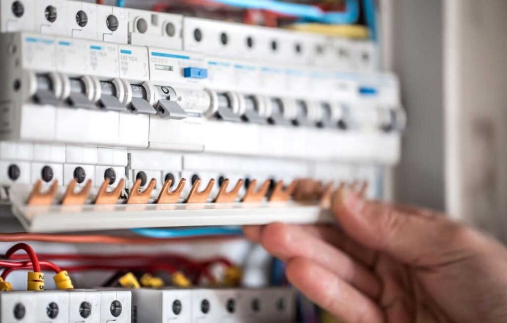 Kas ir elektroenerģijas tirgus un kā tas darbojas?