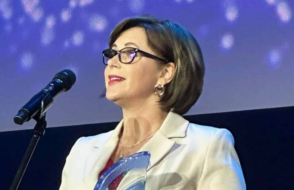 Angelika Krūmiņa atzīst, ka viņas ikdienas darbā mijas praktiskā darbība un zinātne, kas liek pārzināt jaunās tehnoloģijas, zinātniskās pieejas un to pielietojumu. /Publicitātes foto/