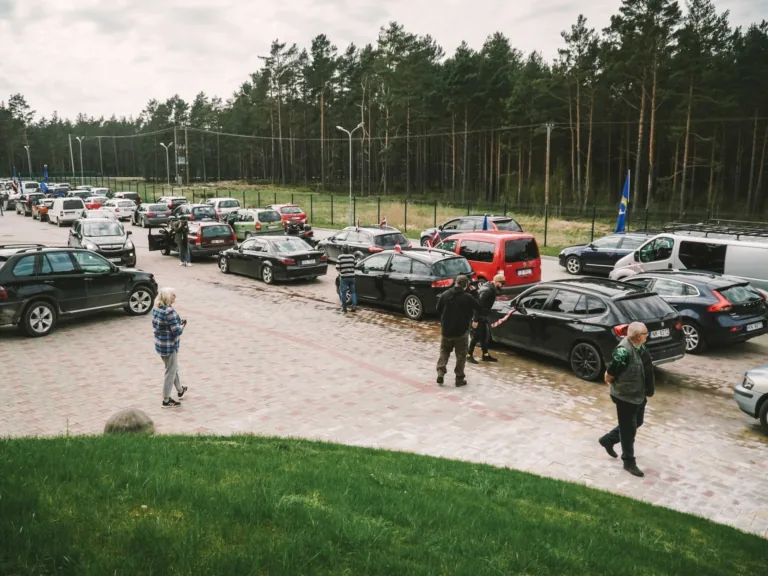 Ap 250 automašīnu no Rojas un Valdemārpils dodas protesta braucienā