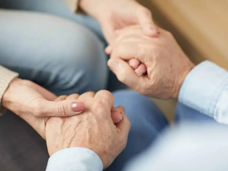 Latvijā no 1. jūlija var reģistrēt partnerību