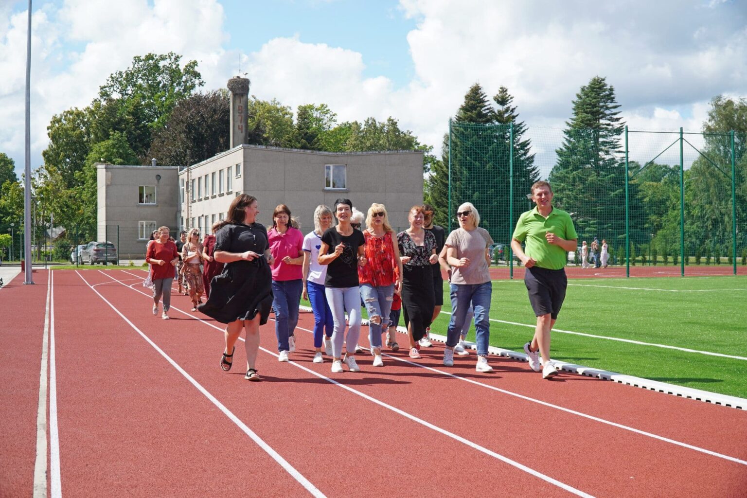 Atklāts Valdemārpils vidusskolas sporta laukums