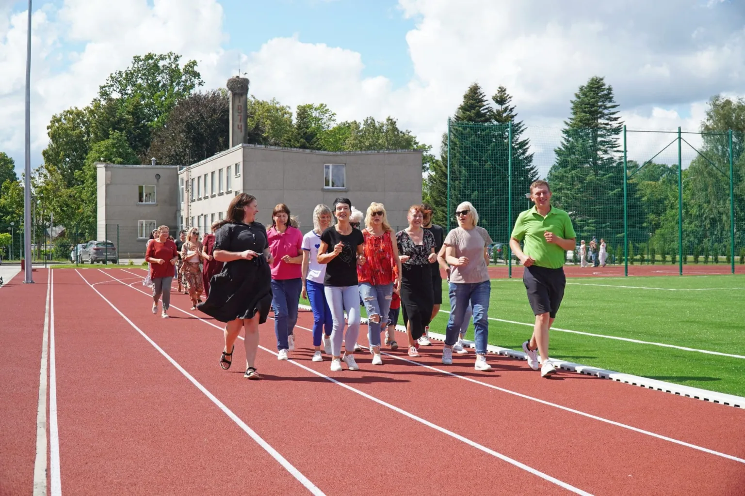 Atklāts Valdemārpils vidusskolas sporta laukums