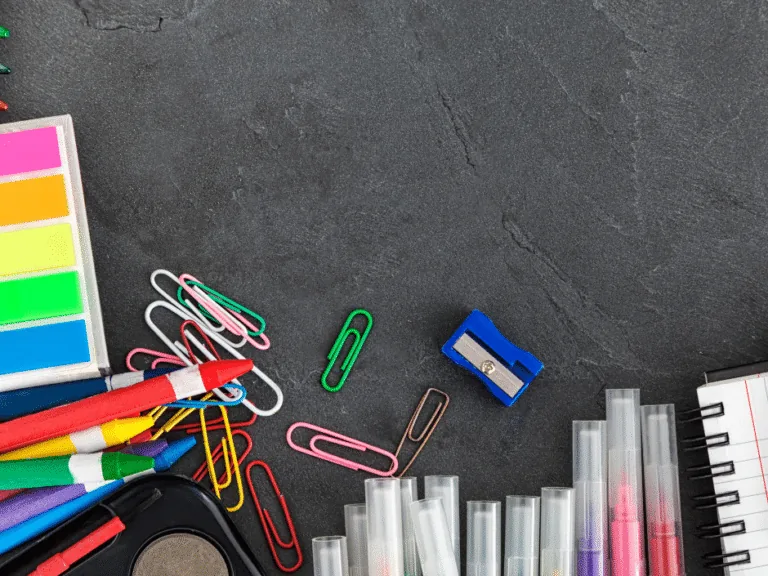 9. klases eksāmenā izkritušie jaunieši paliks uz otru gadu