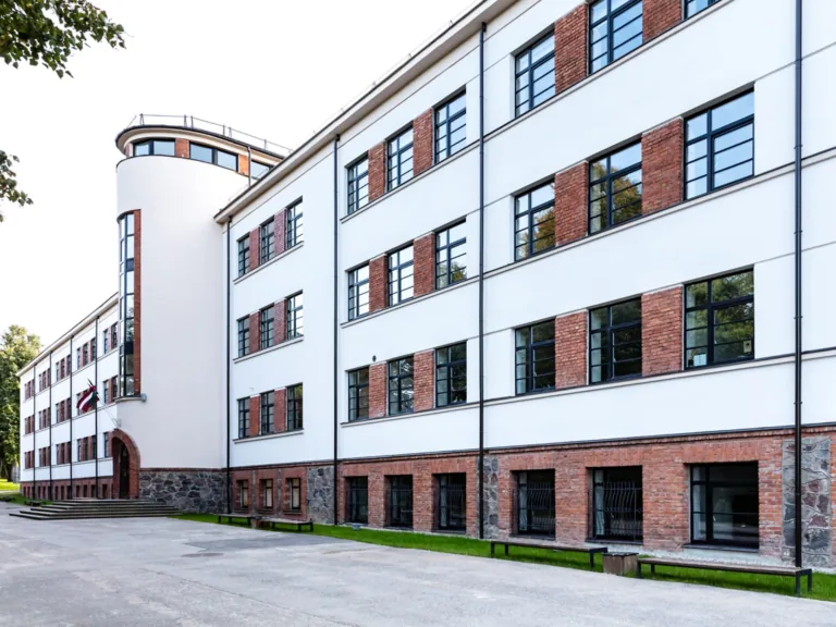 Skolu reitingā arī Talsu novada skolas