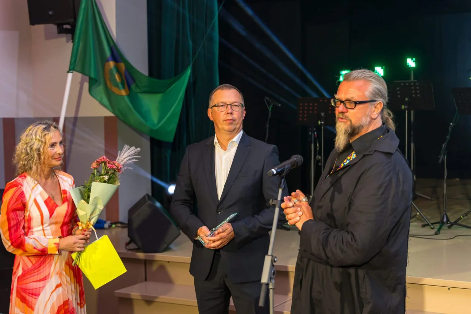 Rudenīgās noskaņās sumināti labākie uzņēmēji