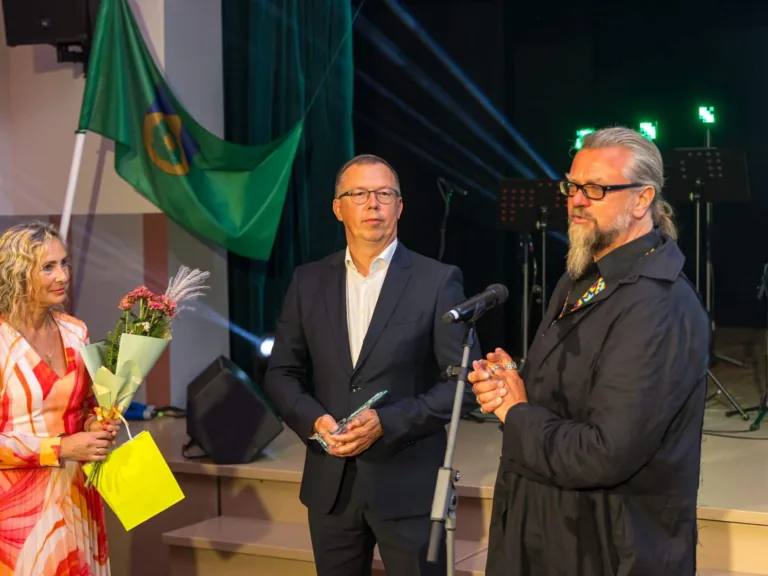 Rudenīgās noskaņās sumināti labākie uzņēmēji