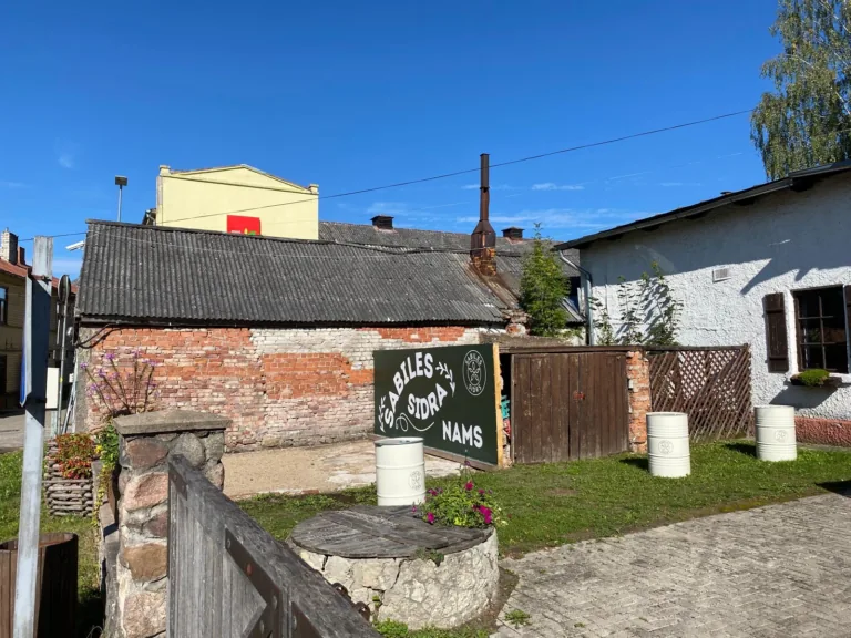 Talsu novadā pieaug vidi degradējošu ēku skaits
