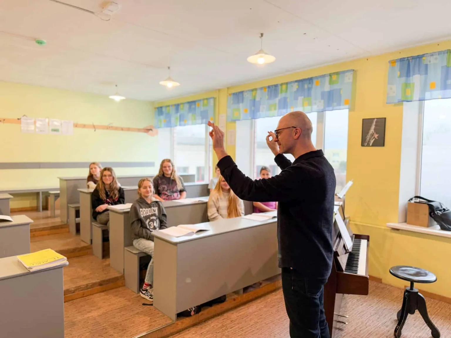 Talsu 2. vidusskolas kori ceļā uz Latvijas Skolu jaunatnes dziesmu un deju svētkiem