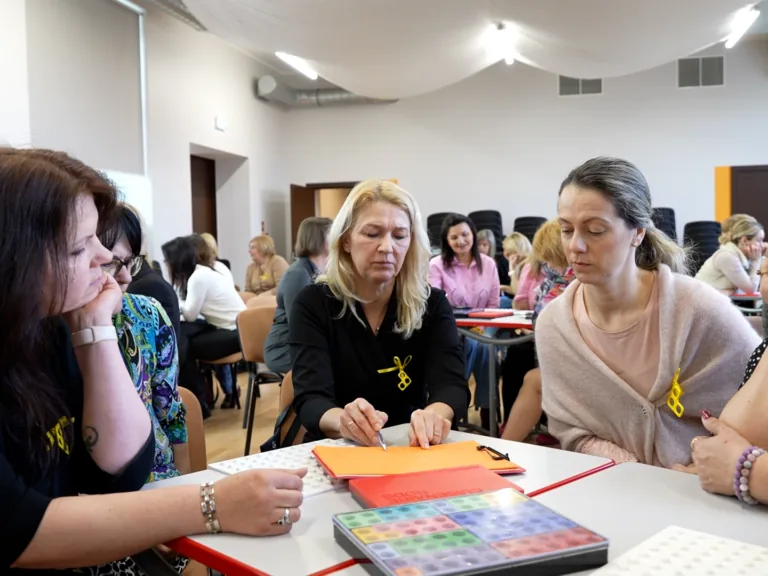 Talsu pamatskolā aizrit numikonu metodei veltīta starptautiska konference
