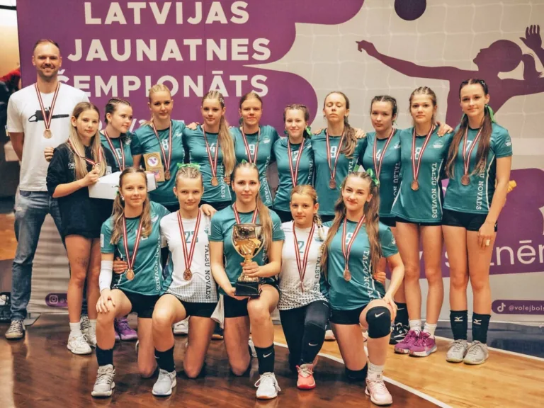 U14 volejbolistēm bronza Latvijas Jaunatnes čempionātā