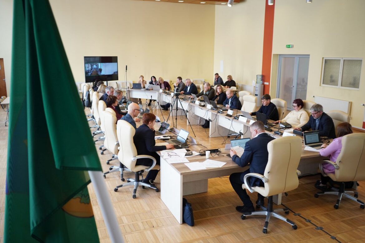 LPS nav tiesīga iejaukties pašvaldību domju sēžu norises kārtībā