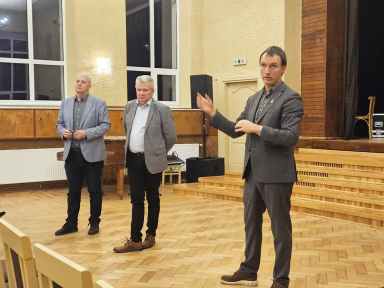 Mērsradznieki: «Esam jūsu iedzīvotāji — jums mūs jāaizstāv!»