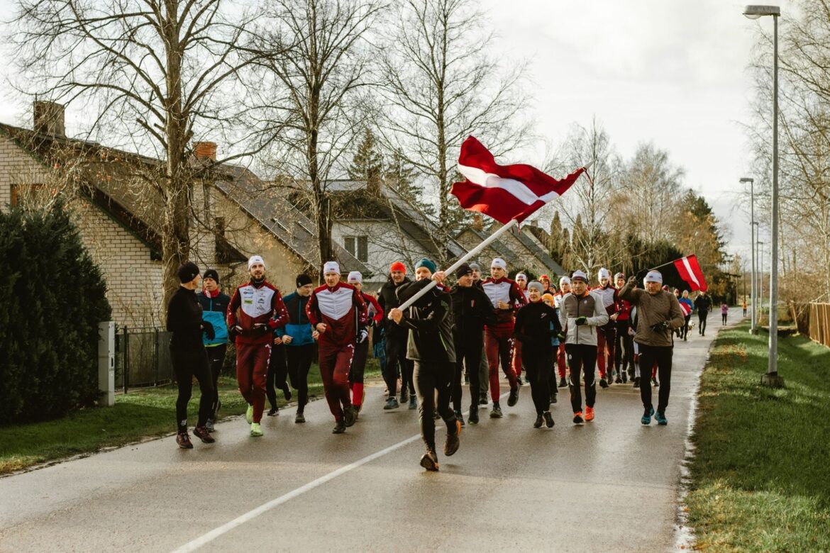 18. novembrī aicina uz kontūrskrējienu «Apskrien savu Latviju Talsos 2025»