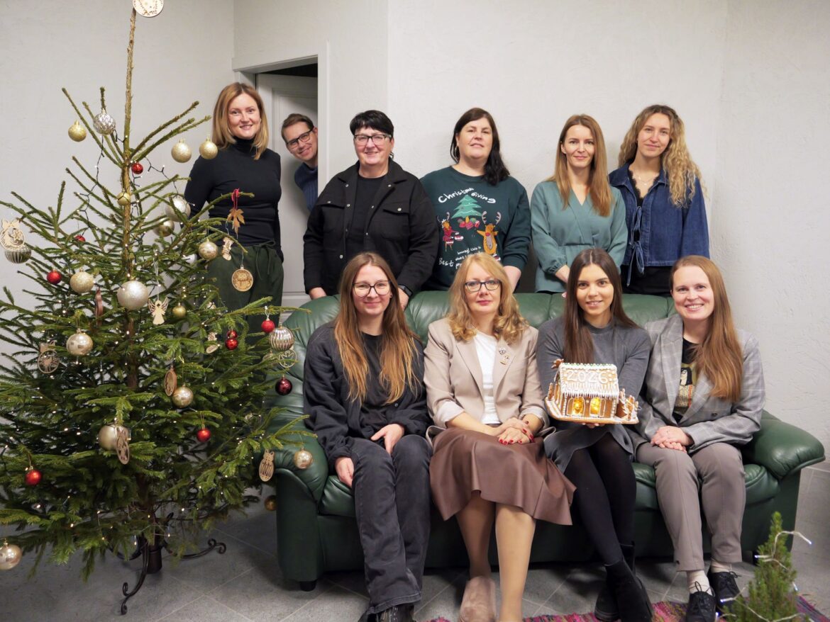 Laikraksta «Talsu Vēstis» kolektīvs vēl laimīgu Jauno gadu