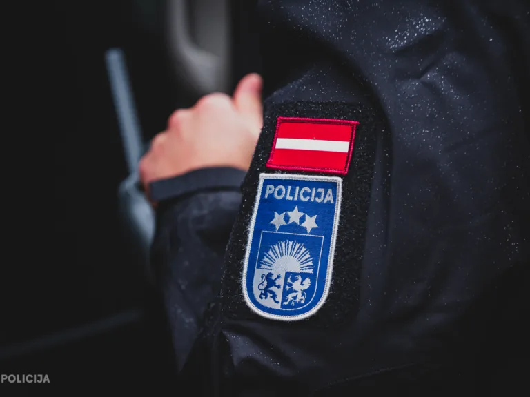 Policija: Talsos konstatēta vīrieša nāve bez noziedzīga nodarījuma pazīmēm; Papildināts