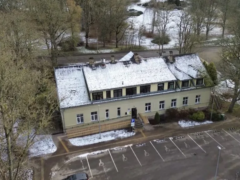 Talsos ĢBAC „Brīnumiņš” vāc ziedojumus jumta remontam