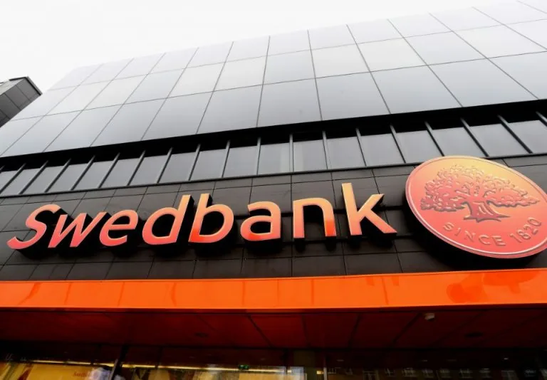 Talsos atvērta «Swedbank» apkalpošanas vieta
