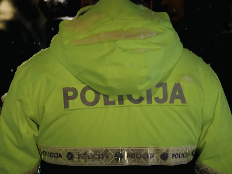 Valsts policija atklāj pārkāpumus tabakas tirdzniecībā Ventspilī un Talsu novadā